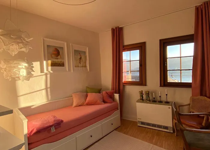 House Four Castles View - A Whole House For You!! Holiday home